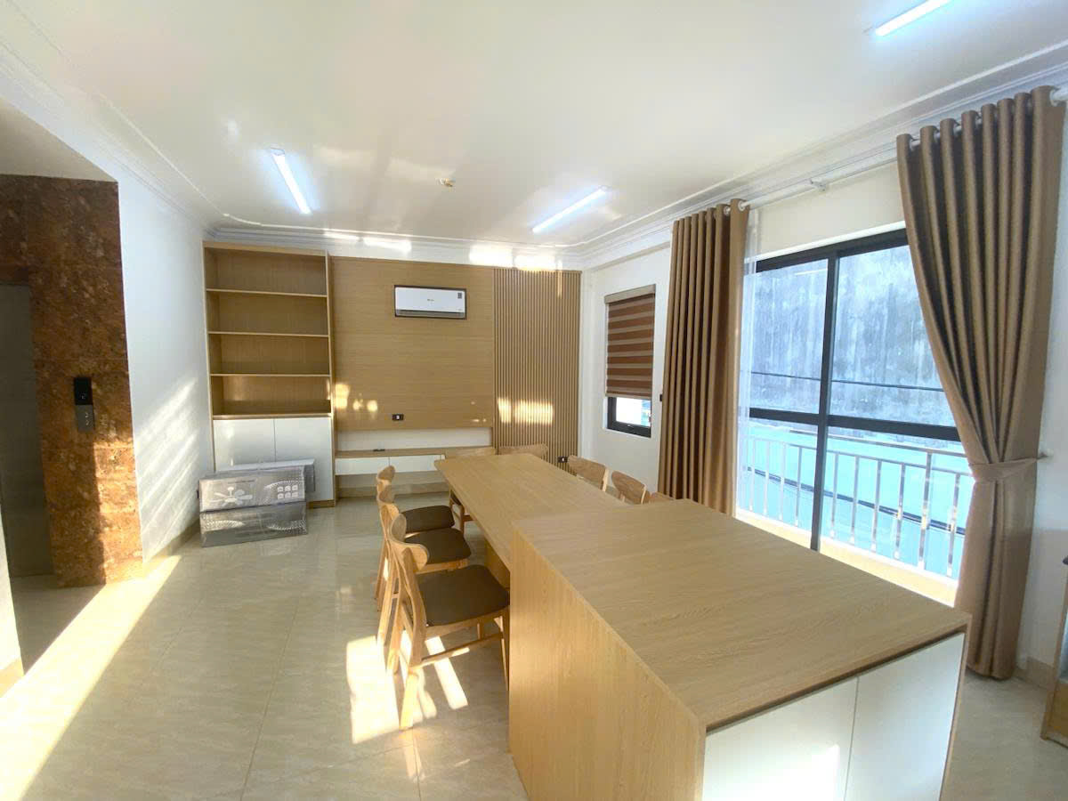 BÁN NHÀ ĐẸP 6 TẦNG VIỆT HƯNG LONG BIÊN THANG MÁY, 2 THOÁNG, FULL NỘI THẤT