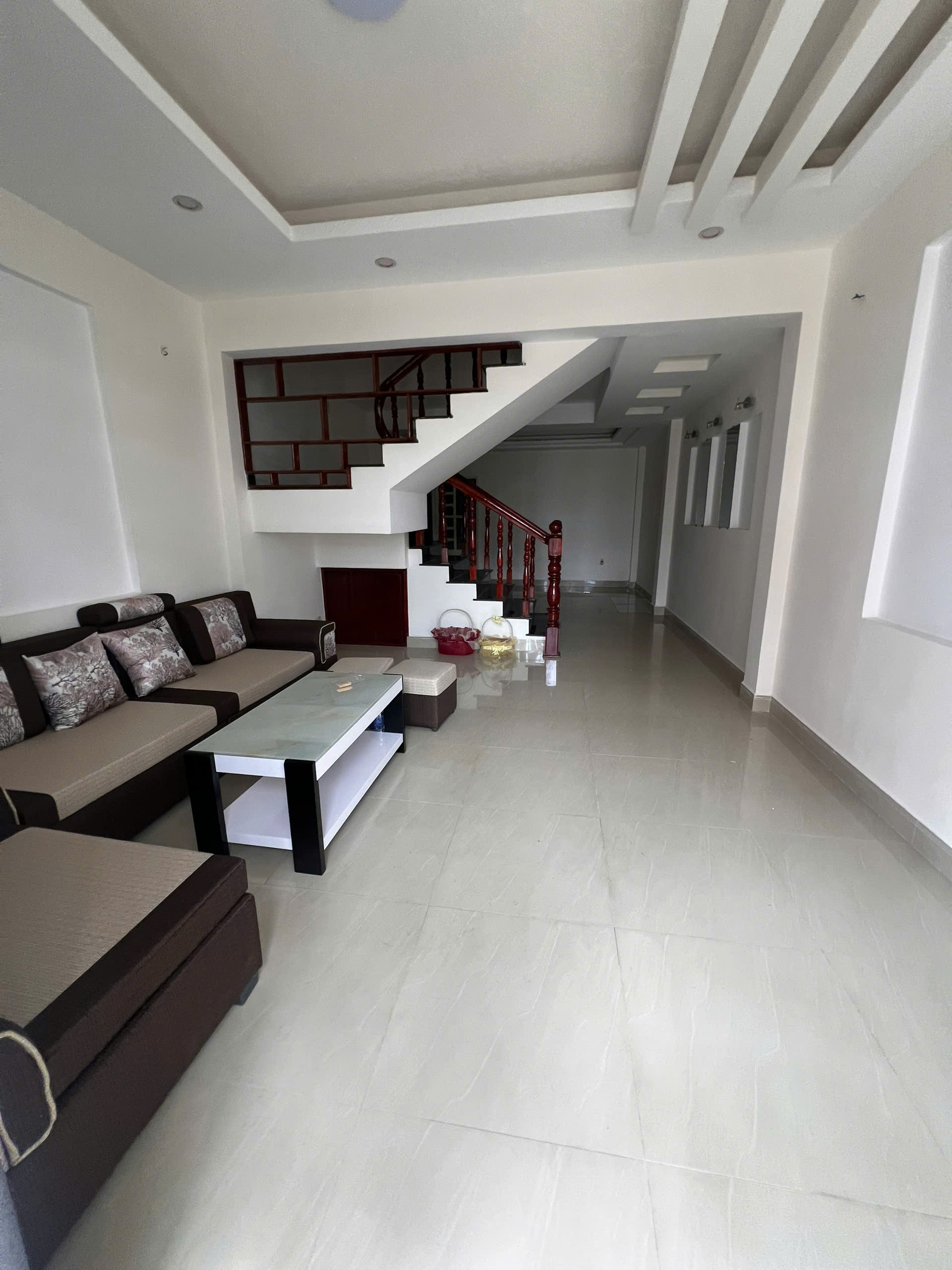 CHO THUÊ NHÀ NGUYÊN CĂN – ĐƯỜNG HÙNG VƯƠNG, ĐÀ LẠT