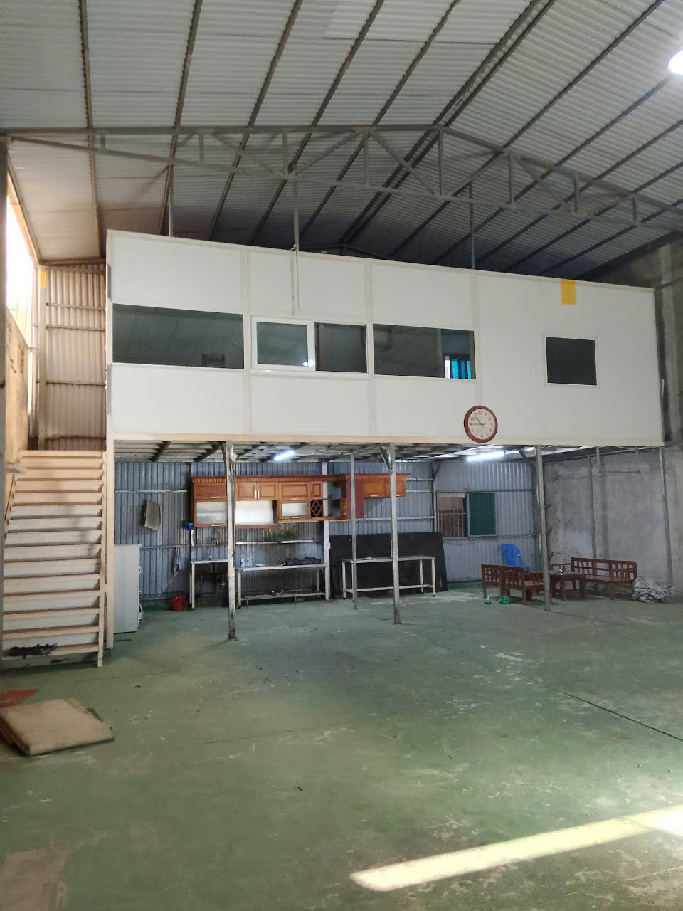 VĂN PHÒNG & KHO XƯỞNG CHO THUÊ TẠI PHƯỜNG BỒ ĐỀ, LONG BIÊN