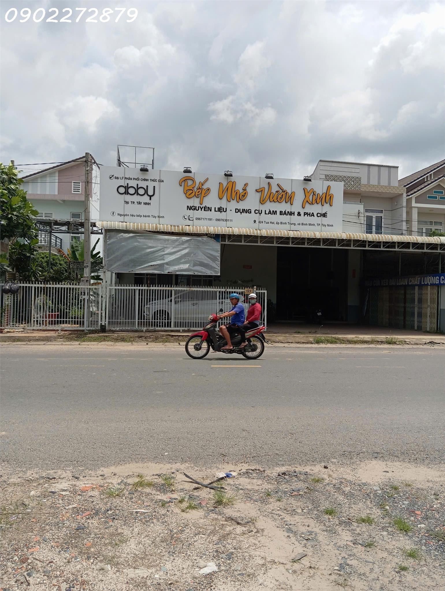 Bán đất có nhà cấp 4 mặt tiền đường Tua Hai , xã Bình Minh , TP Tây Ninh