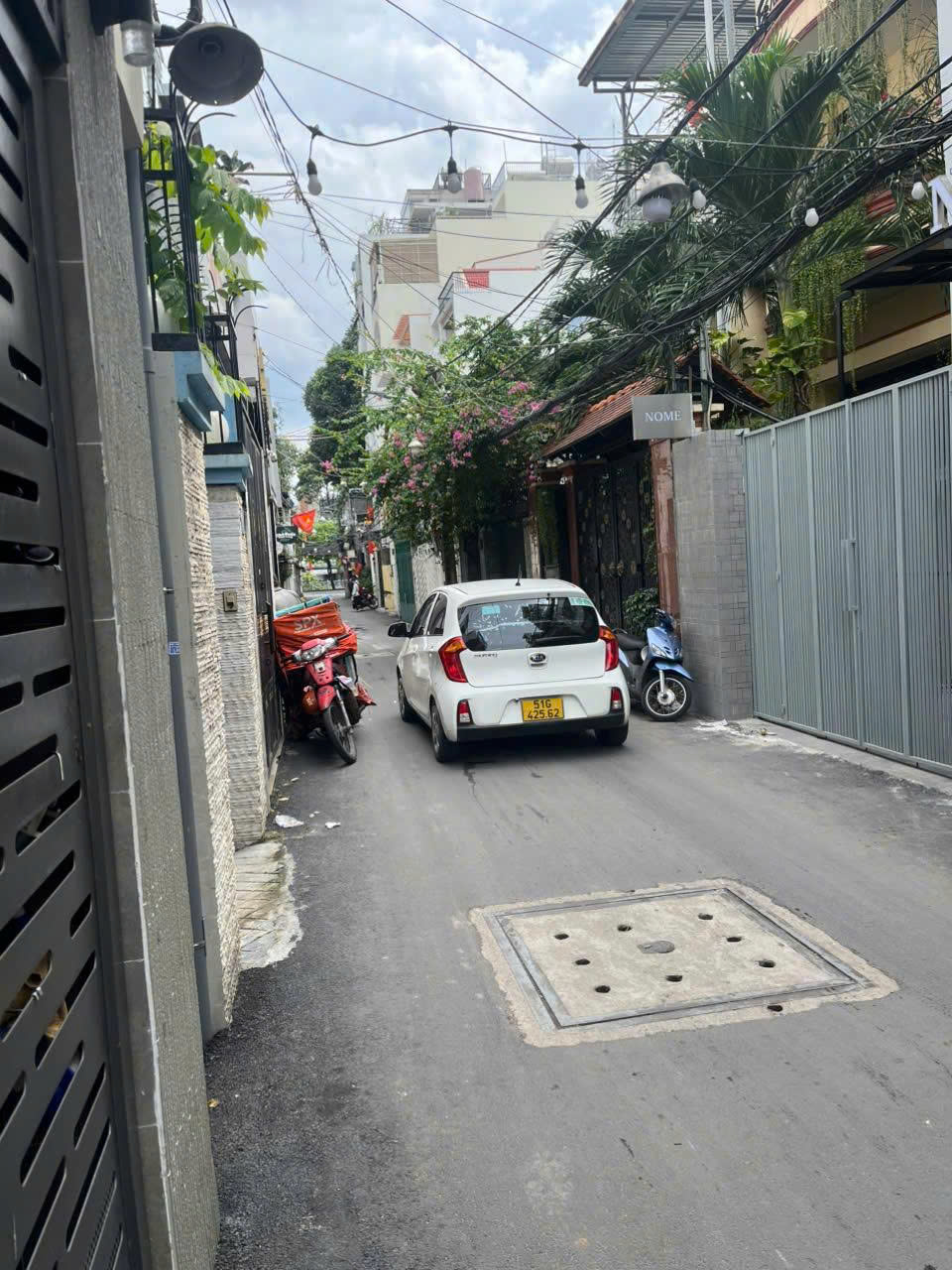 NHÀ TRUNG TÂM QUẬN 3- GIÁP Q1, NGUYỄN THỊ MINH KHAI, P5, QUẬN 3,