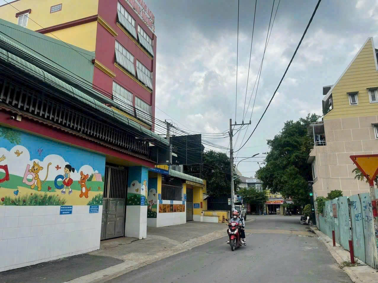 BÁN NHÀ TRỌ ĐƯỜNG CHIÊU LIÊU NGAY NGÃ TƯ CHIÊU LIÊU-TÂN ĐÔNG HIỆP-DĨ AN-BÌNH DƯƠNG