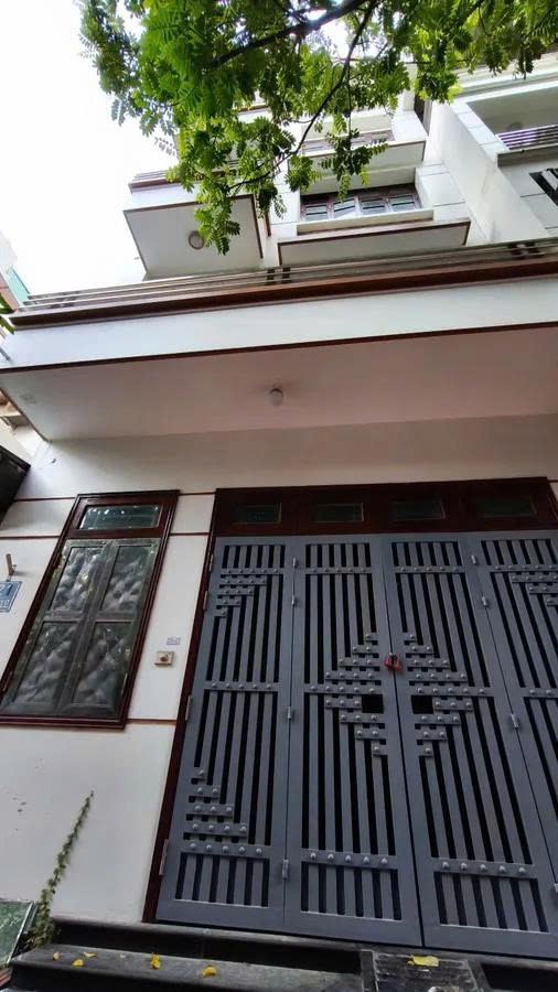Cần bán nhà Liền Kề Mậu Lương - Hà Đông , 50m2 x 4 tầng MT 5M, Ô TÔ tránh - Kinh Doanh , Giá 15.8 tỷ