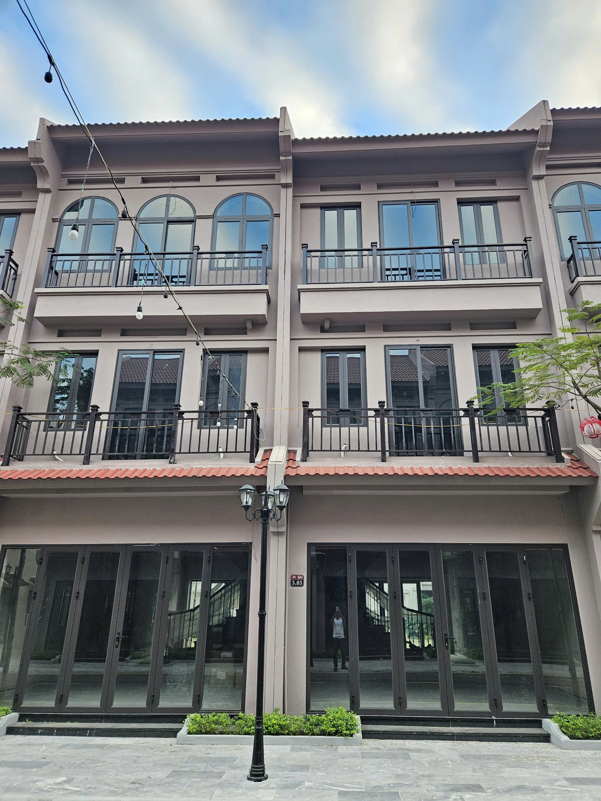 CẦN BÁN GẤP CĂN SHOPHOUSE VƯỜN VUA – PHÚ THỌ, NGAY GẦN HÀ NỘI – KINH DOANH & NGHỈ DƯỠNG CỰC TỐT - CHỈ 4 TỶ 600 TRIỆU