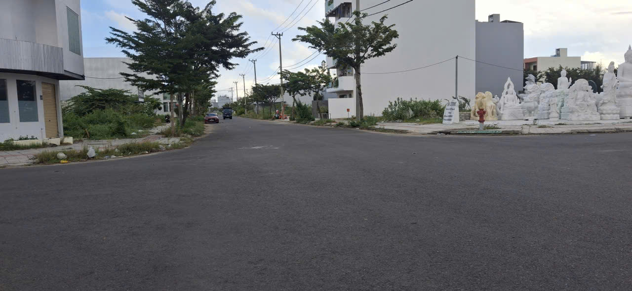 MẶT TIỀN NGỌC TỊNH 108M2– 3 TẦNG 3 NGỦ – Ô CHỜ THANG MÁY – GIÁ CHỈ 8.3 TỶ