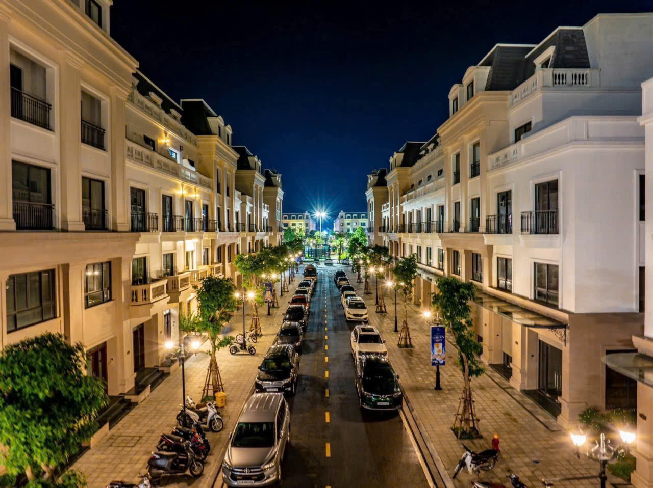 CĂN NHÀ VÀNG GIỮA LÒNG VINHOMES – 4 TẦNG 1 TUM, Ở NGAY – GIÁ CHỈ TỪ 3,6 TỶ