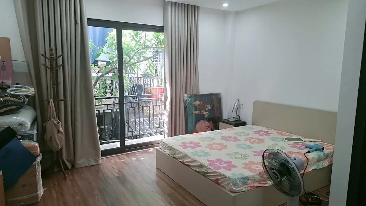 Bán nhà lô góc thang máy phố Lê Trọng Tấn 41m² x 6 tầng, ngõ thông, giá 13.Tỷ