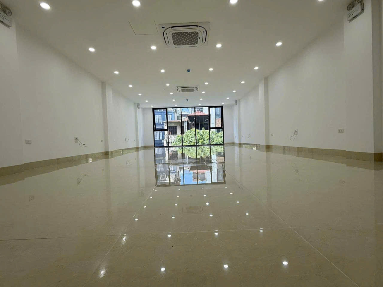 Mặt phố VIP Thanh Xuân – Tòa nhà 9 tầng thang máy DT 98m² 7 tầng MT 6m, giá 58 tỷ.