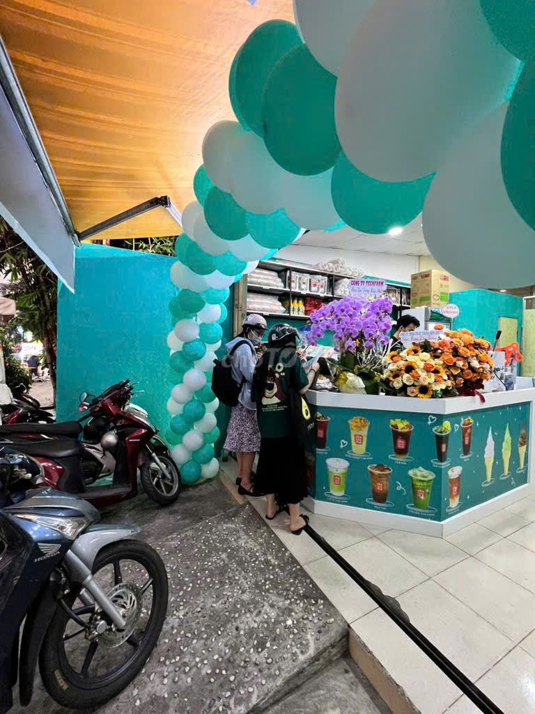 Quận 8 ! Sang nhượng lại quán trà sữa thương hiệu Cha Tra Thai với đầy đủ vật dụng, Tel : 0936712520 ( chính chủ )