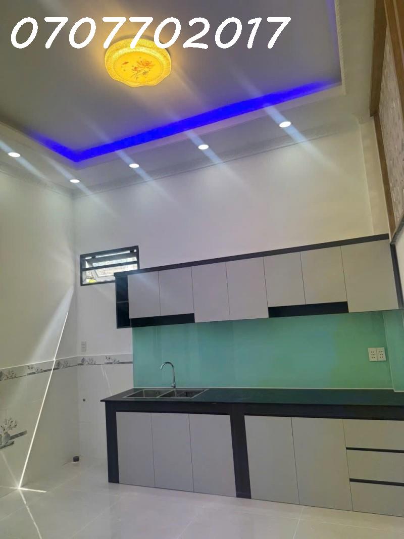 Giá hời! Nhà 1 tầng 53m2 hẻm Lũy Bán Bích, Tân Phú, sổ hồng, đón chủ mới chỉ 5 tỷ.