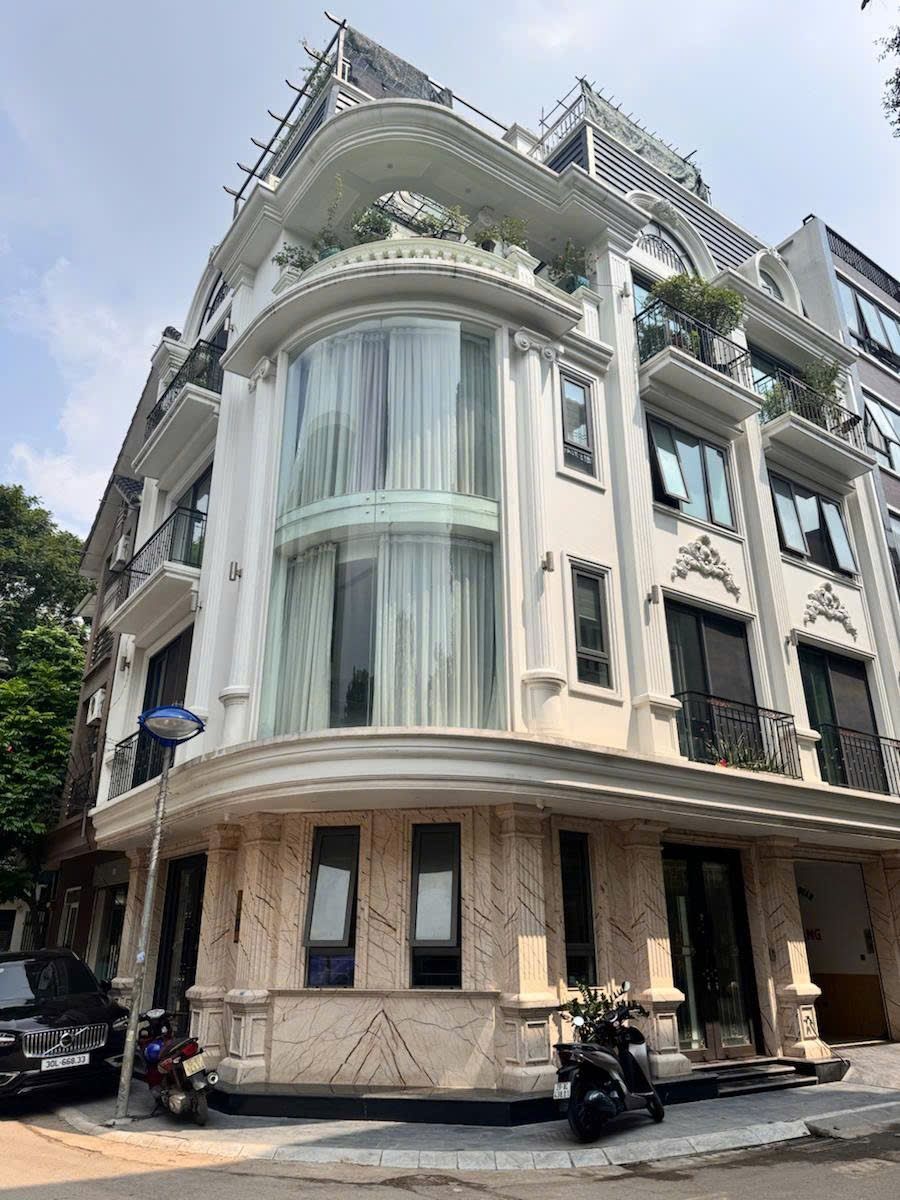 Bán căn bt lk đẹp nhất kđt Văn Quán, Hà Đông, lô góc 6 tầng thang máy, kinh doanh, dt 80m2, giá 32 tỷ
