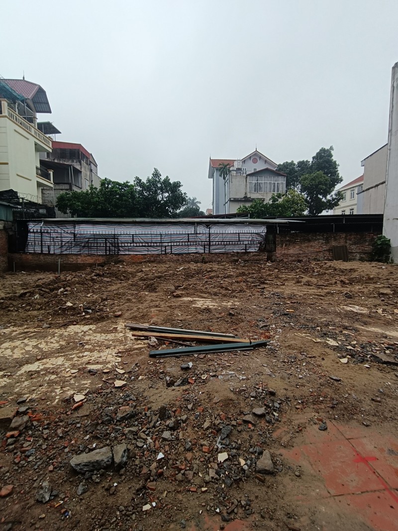 Bán đất thổ cư 70m2 Ngọc Thụy, Long Biên. MT 5m, sổ đỏ chính chủ. Giá 9.5 tỷ. LH: 0937632289