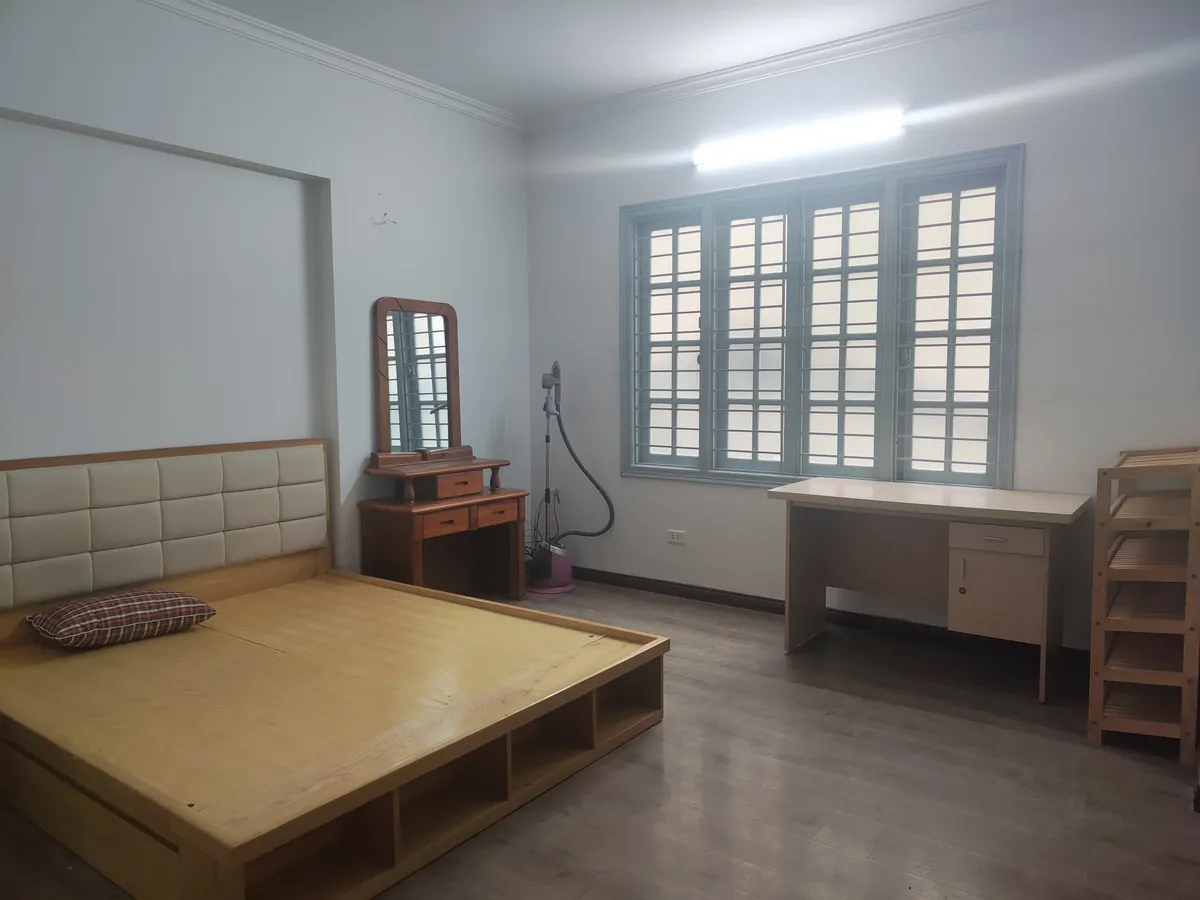 Bán Nhà Tây Sơn. Đống Đa. Lô Góc. DT 40m2. MT 4,2m. 4 Tầng. Giá 7,05 Tỷ