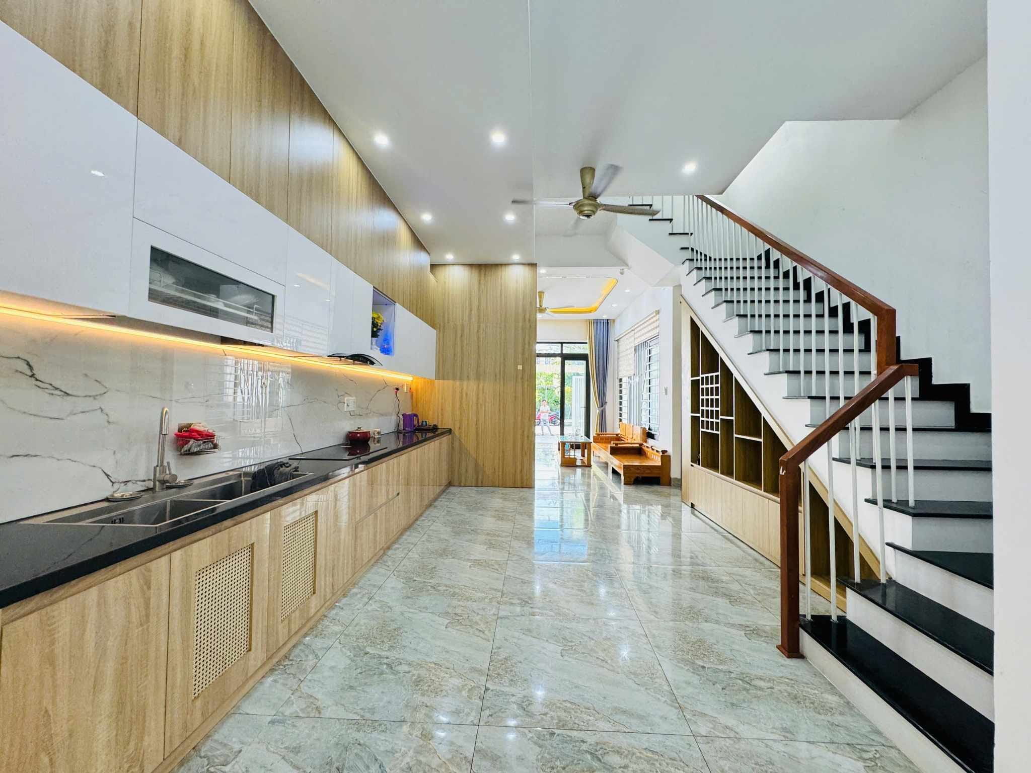 Bán nhà 4 Tầng mặt tiền đường Đinh Đức Thiện - sát đường Hồ Tùng Mậu