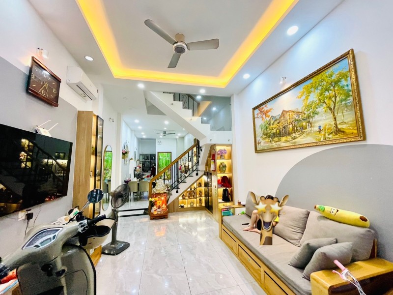 ‼️ Khu Phan Xích Long - 4 tầng vuông vức - Full nội thất - Sát mặt tiền - 10 tỷ thương lượng