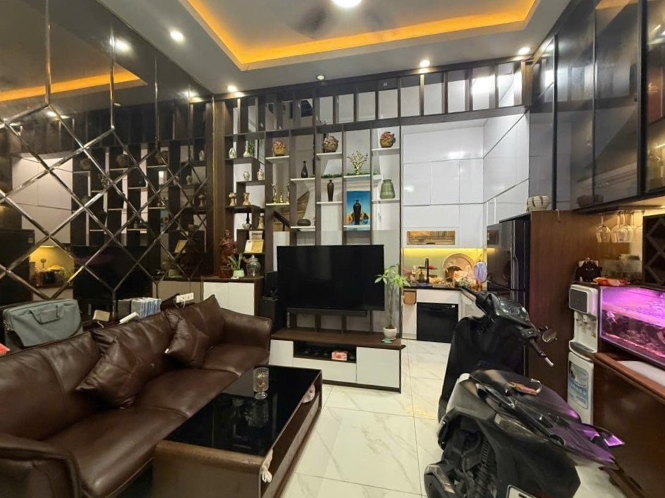 Bán nhà Khương Trung, Thanh Xuân, ô tô, nội thất xịn, 28m2, 6.98 tỷ(CTL)