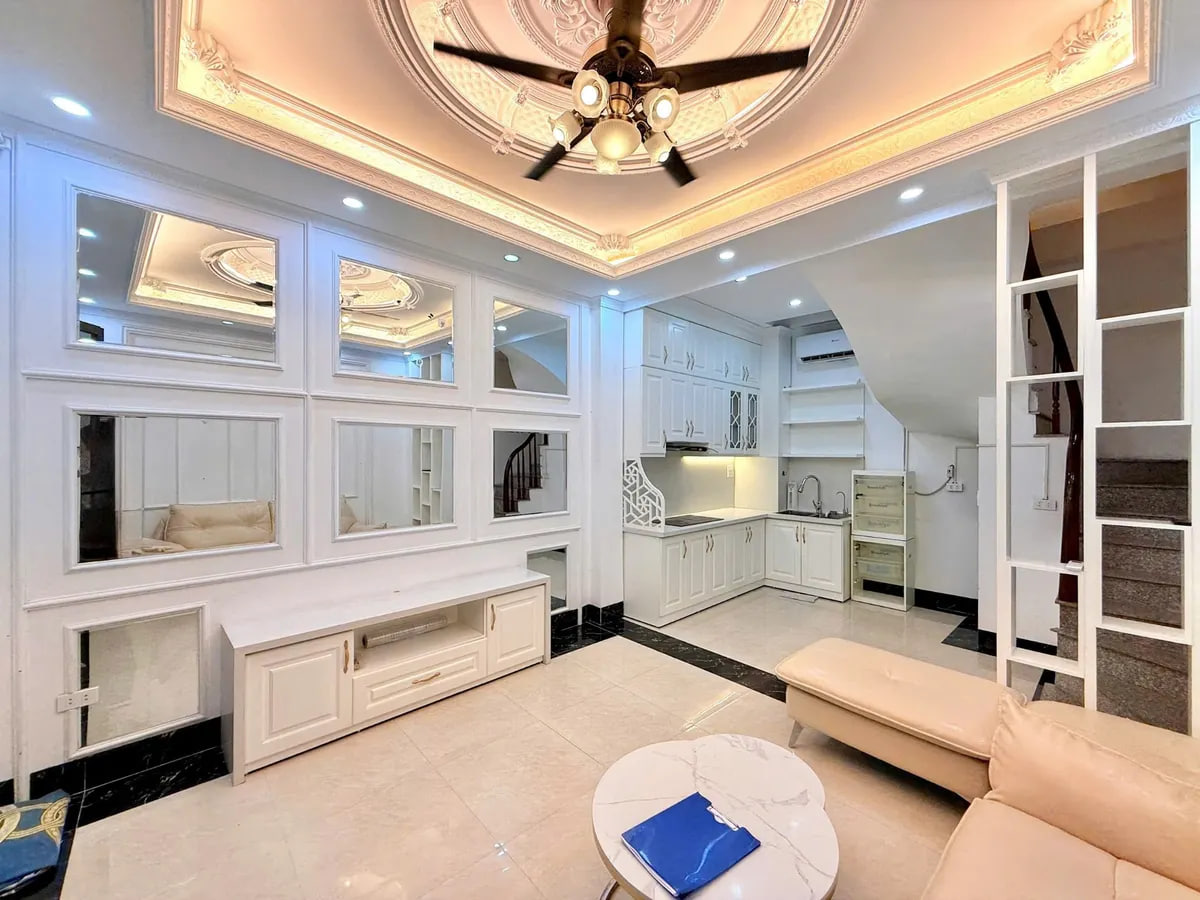 Cực đẹp 3 ngủ Ở luôn/Thông số chuẩn/Phân khúc phù hợp - Pháo Đài Láng/Đống Đa