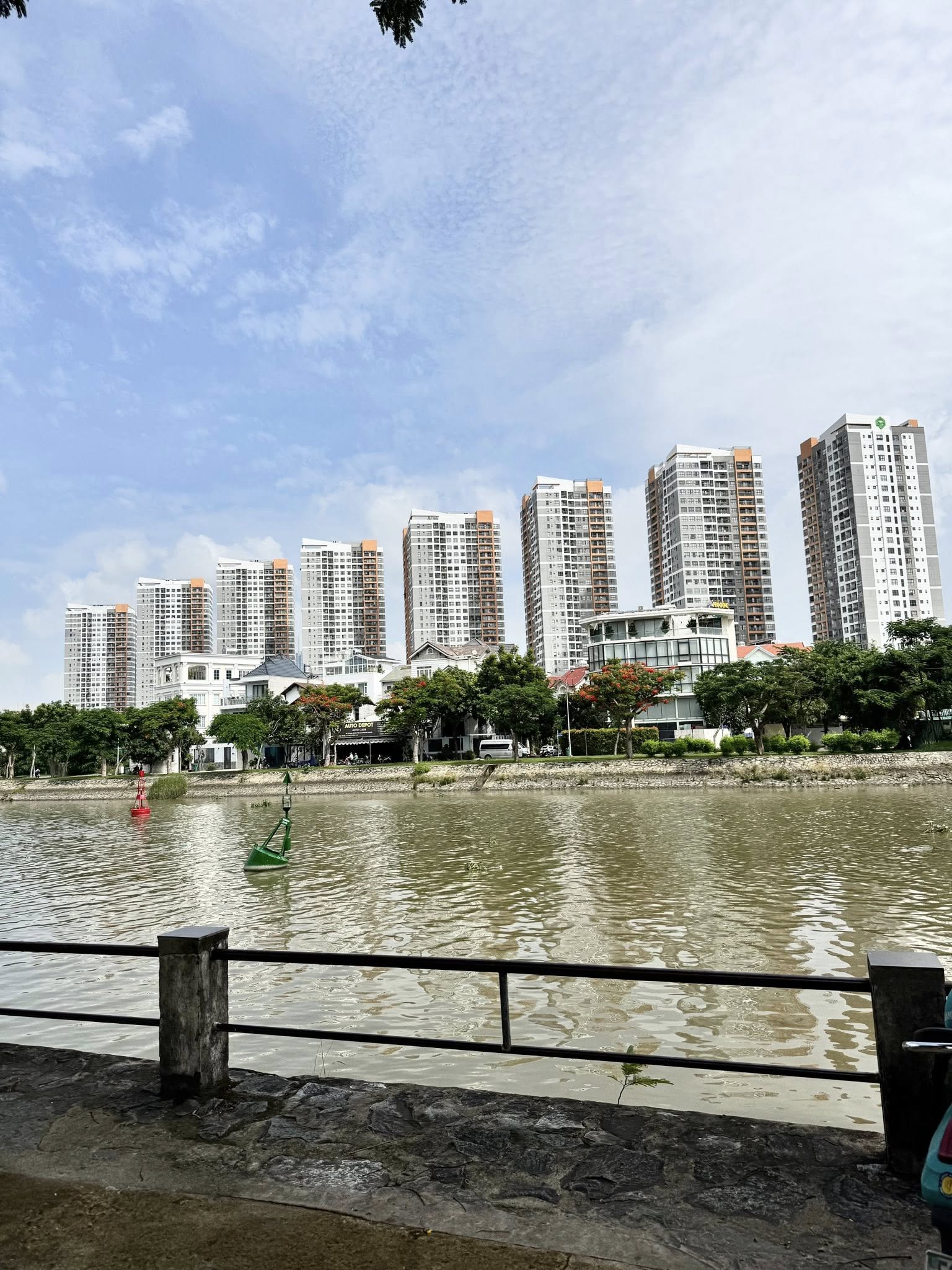 GIẢM MẠNH ĐẤT VIP 2 MẶT TIỀN LÊ HỮU KIỀU ĐỐI DIỆN SÔNG -(Q2) TP HCM GIÁ CŨ 69 TỶ