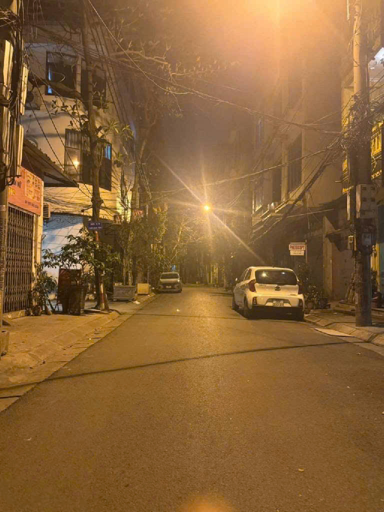 PHÂN LÔ - OTO TRÁNH - VỈA HÈ - GARA OTO - NHÀ ĐẸP - NỘI THẤT XỊN SÒ - KHU VIP HAI BÀ TRƯNG