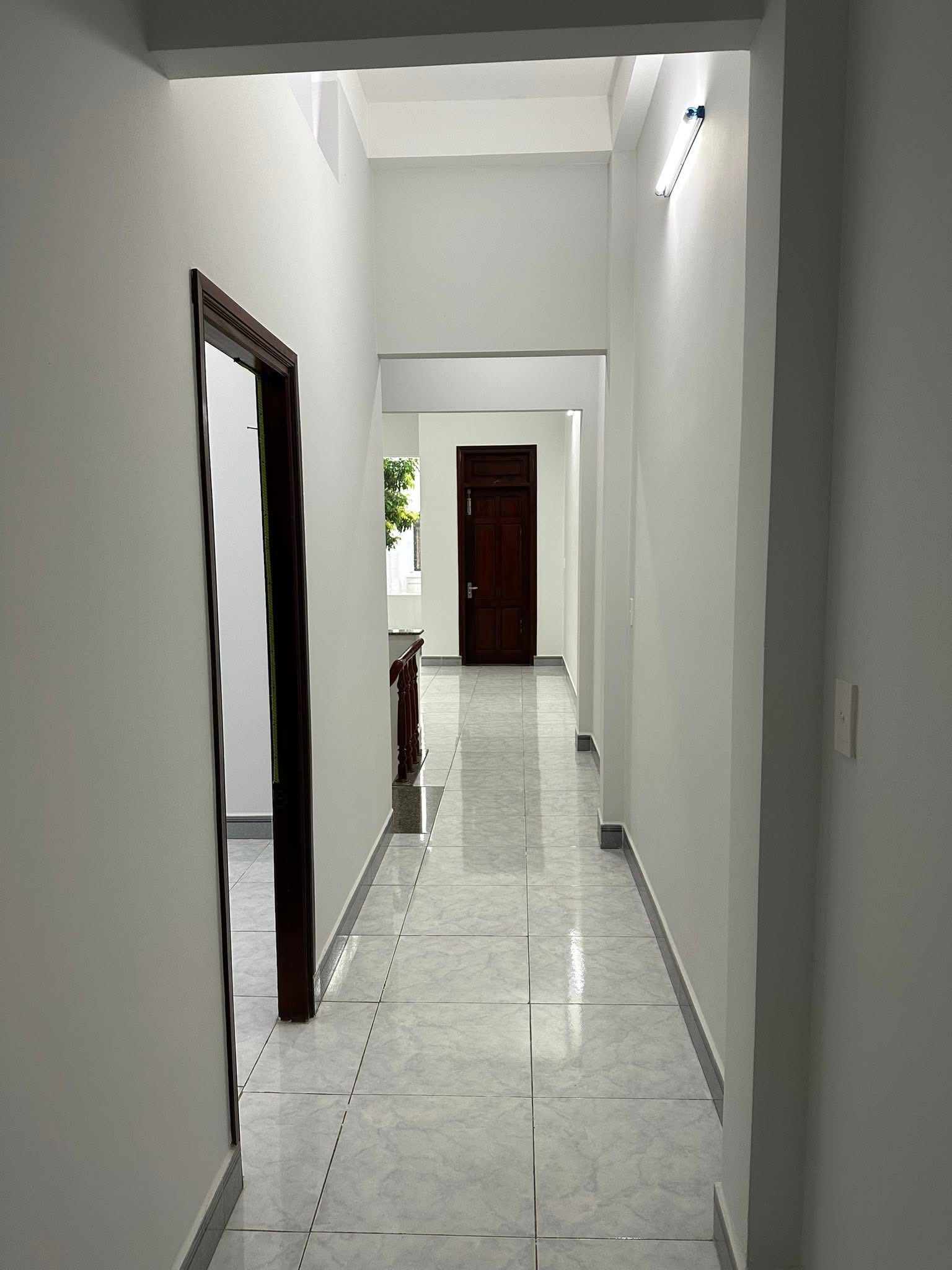 Bán nhà 2 tầng 2 mê đường Phú Xuân 5 - Sát Phùng Hưng