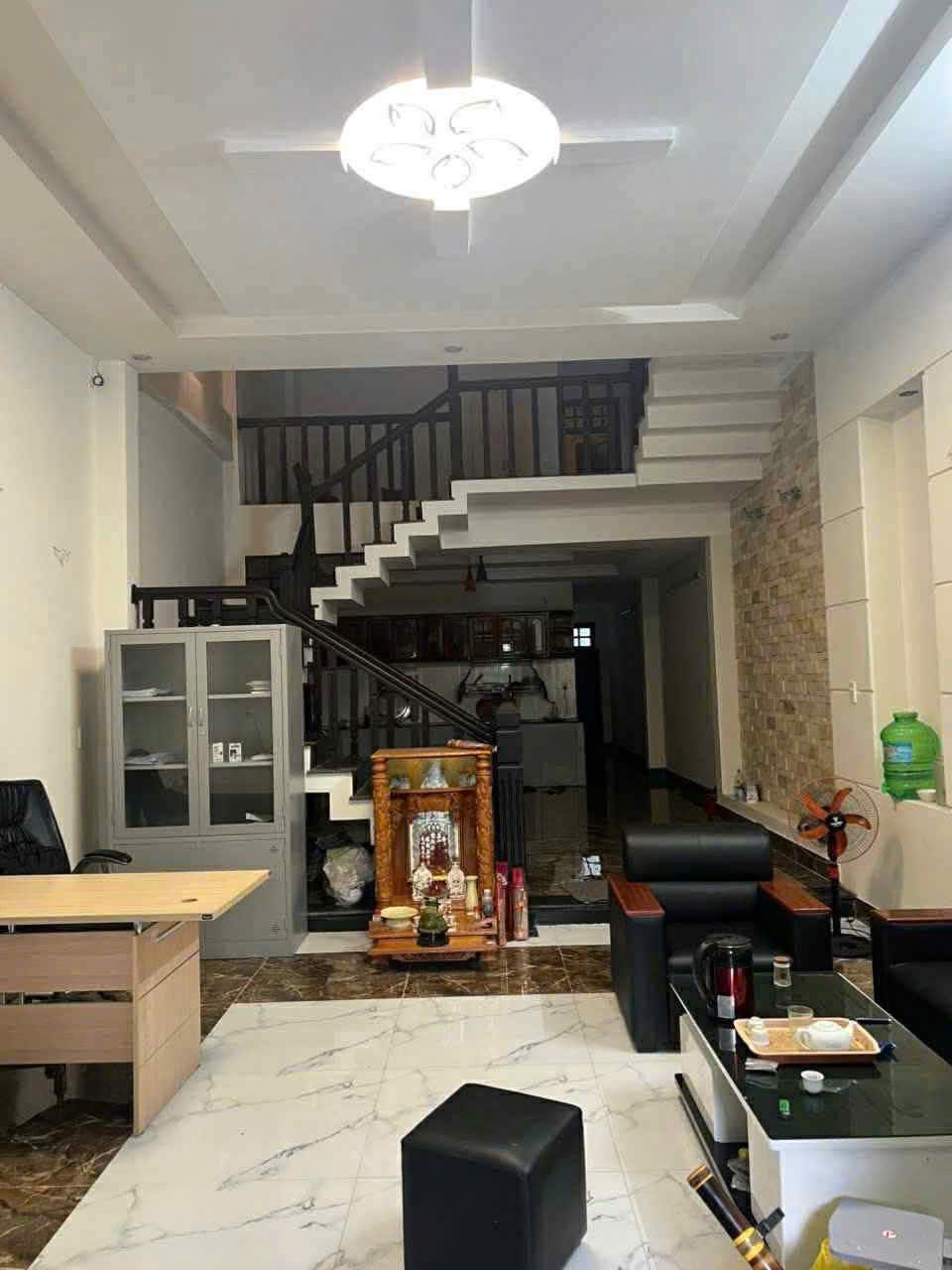 Bán nhà 3 tầng đường Xuân Thiều 10 - Gần biển thoáng mát