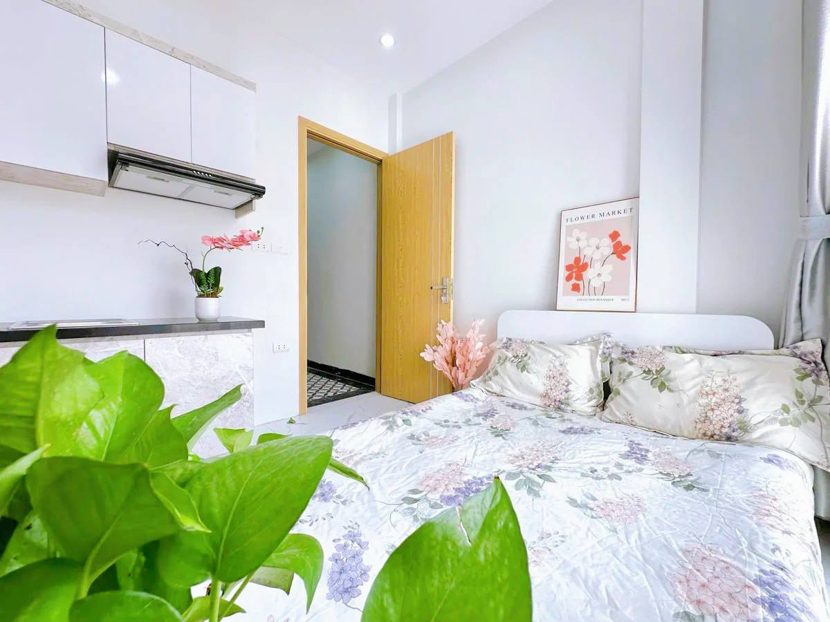 Nhà rẻ dòng tiền cao/Full nội thất Full phòng - Cầu Giấy