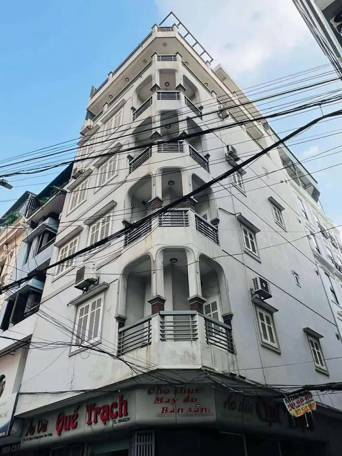 Bán gấp! Siêu phẩm lô góc Huỳnh Thúc Kháng, Đống Đa 7 tầng thang máy, Kinh doanh đỉnh