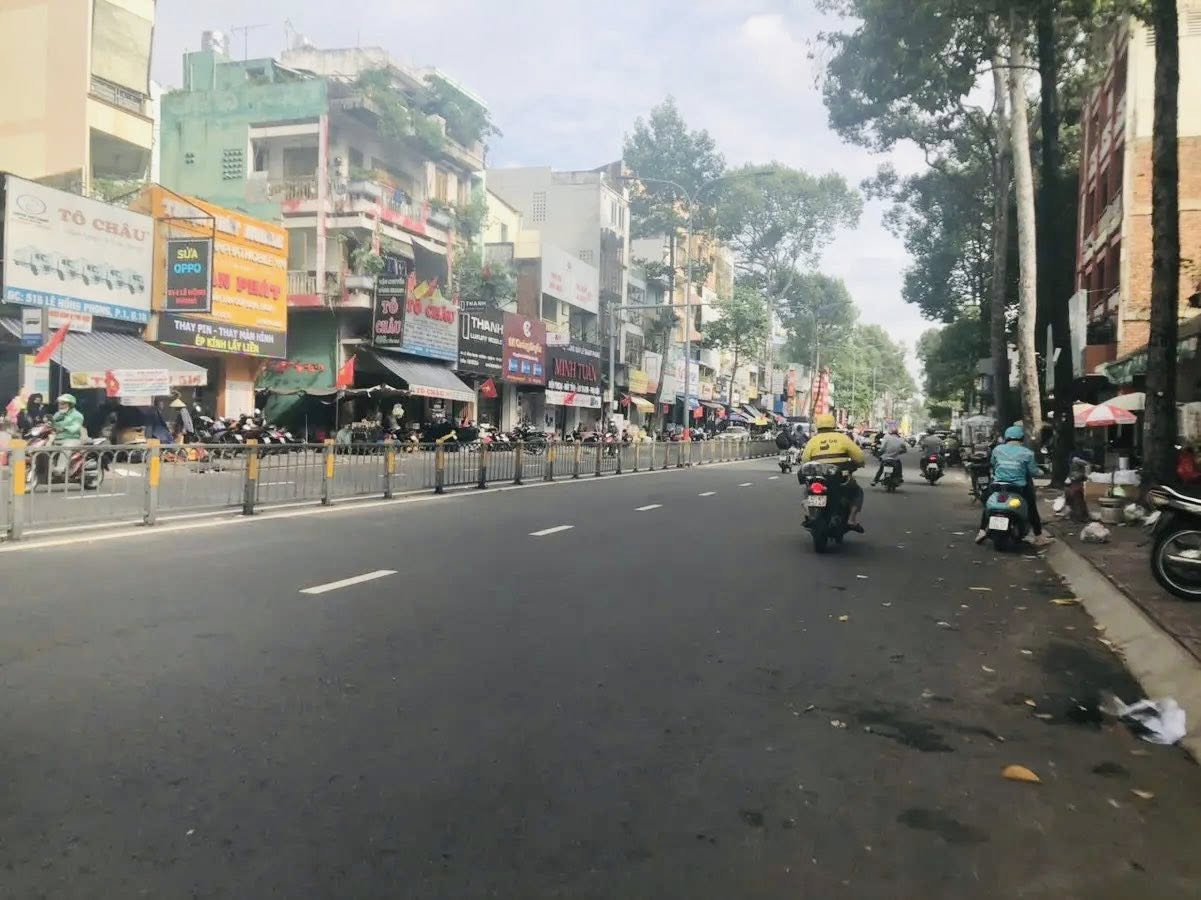 BÁN NHÀ MẶT TIỀN LÊ HỒNG PHONG PHƯỜNG 2, QUẬN 10 – VỊ TRÍ KINH DOANH SẦM UẤT – 37M2 – 4 TẦNG 5PN 4WC – 18 TỶ