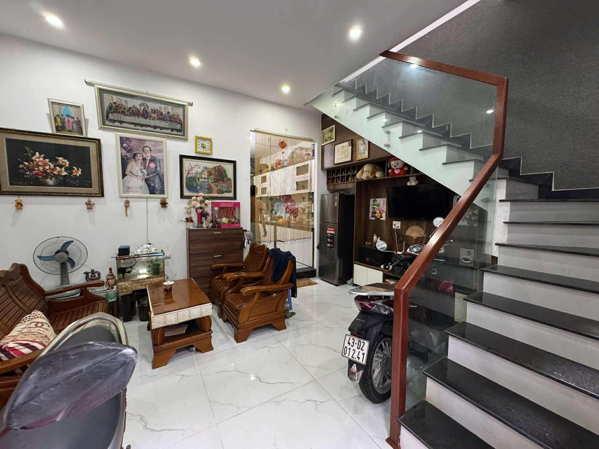 Bán nhà 2 mê đúc chăc chắn kiệt Phú Lộc 19 - Nhà Cách đường chính 22m