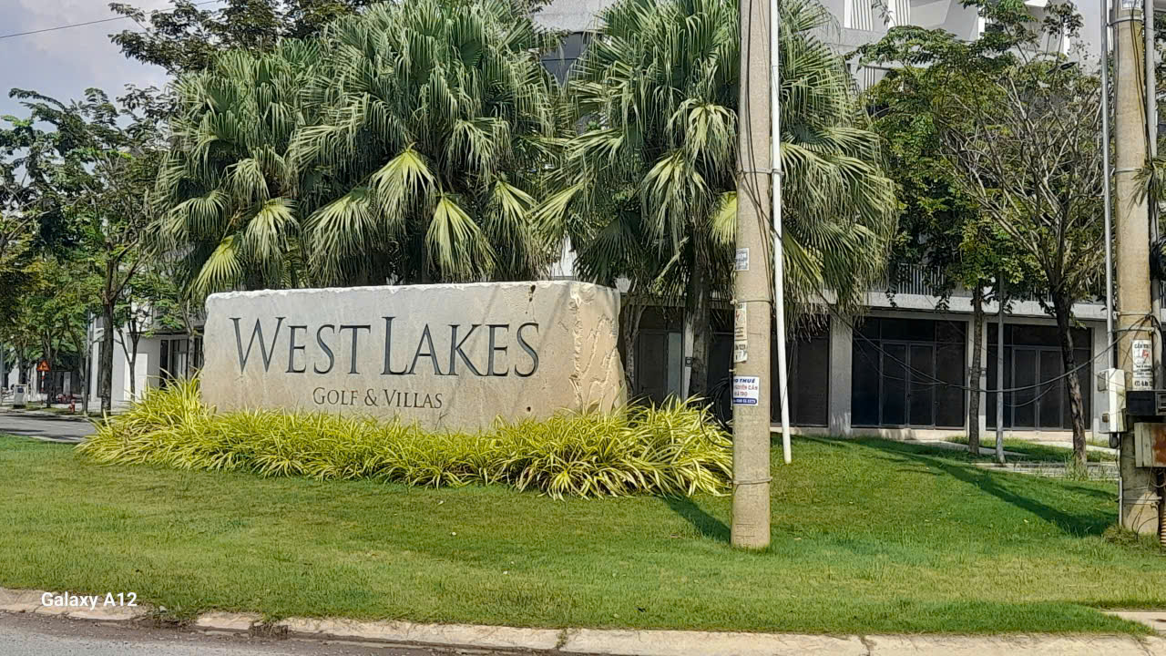 SỞ HỮUNHÀ ĐẸP - Vị trí ĐẮC ĐỊA TẠI : WEST LAKES - Tân Mỹ - Huyện Đức Hòa - Tỉnh Long An