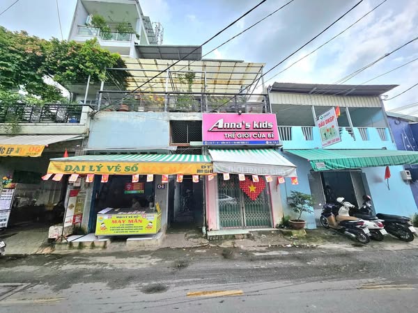Bán nhà 8X21M đúc 3 Tầng Mặt tiền đường Đông Hưng Thuận 03