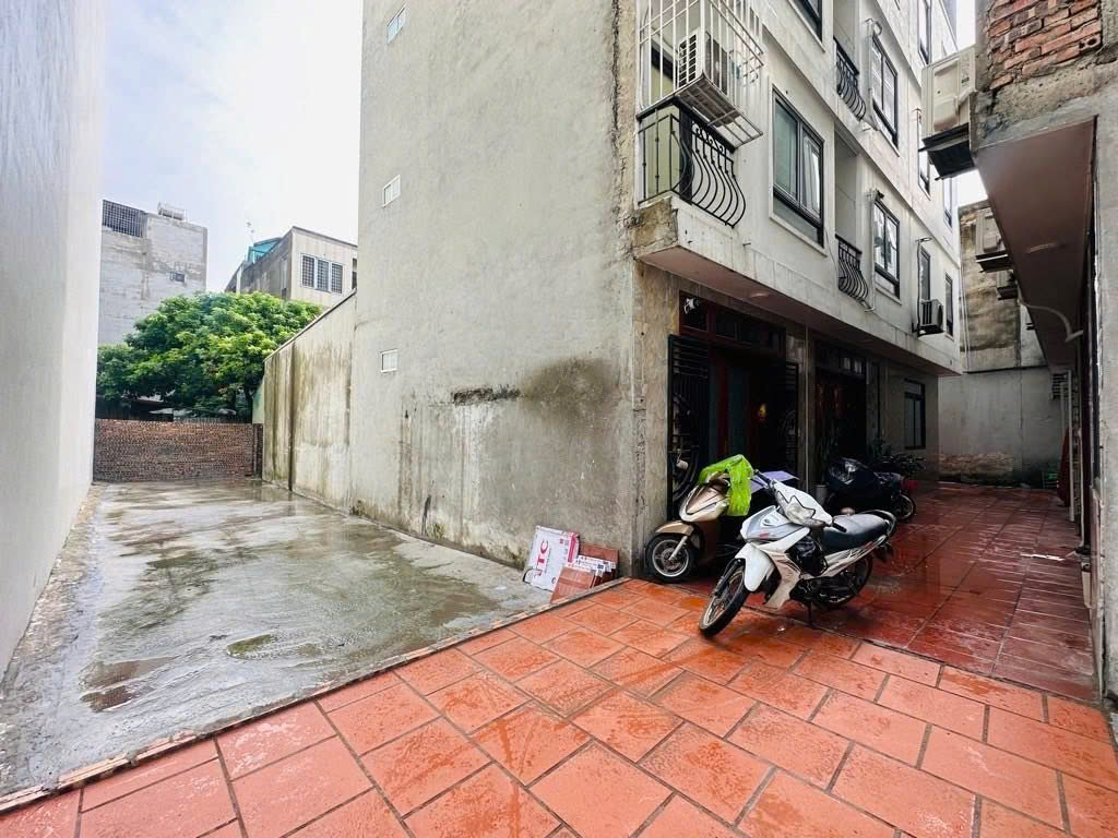 Chính chủ bán lô đất đẹp - Đất Mai Phúc - 60m2 - Nhỉnh 7tỷ - Ngõ nông sân rộng