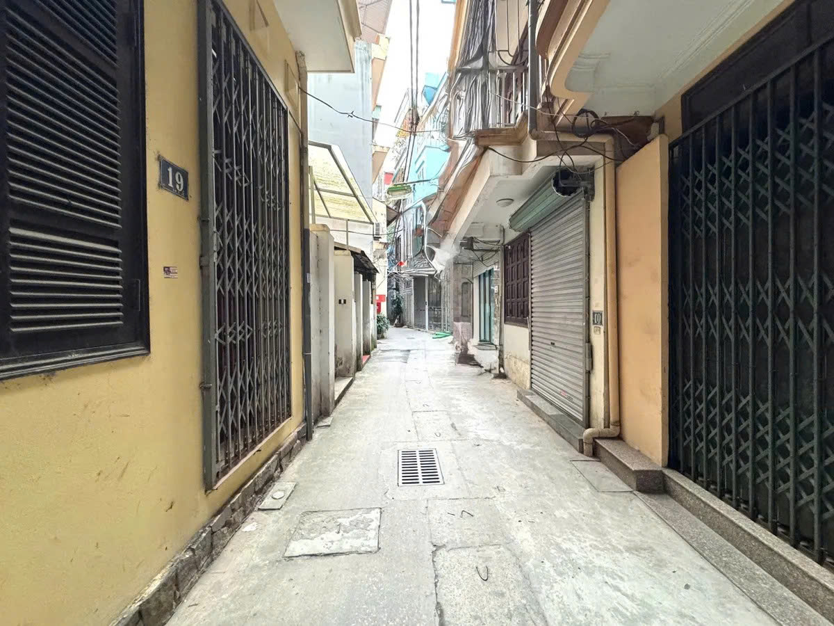 CỰC HIẾM! Bán nhà THANH XUÂN. NGÕ NÔNG BA GÁC - LÔ GÓC HAI THOÁNG - SỔ ĐỎ HOA KHÔI .