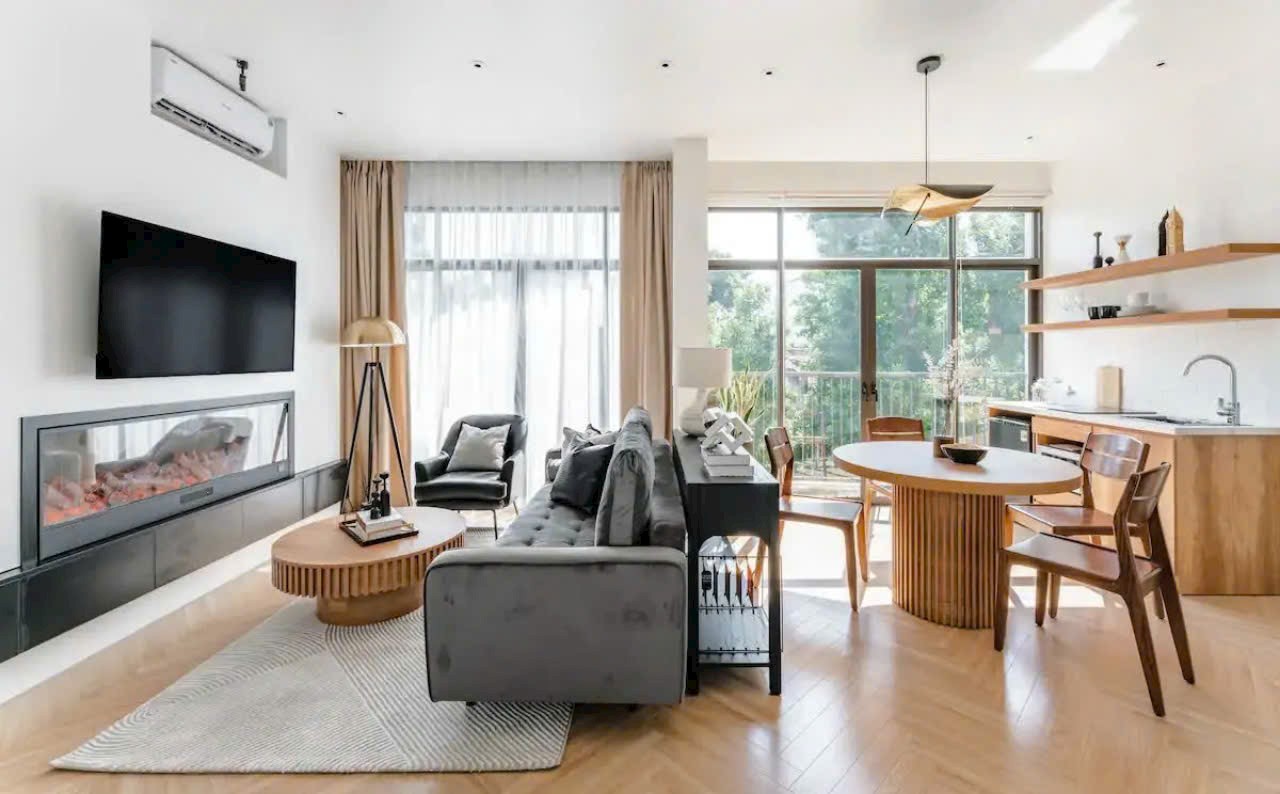 TOÀ NHÀ MẶT PHỐ LÝ NAM ĐẾ. 8 CĂN APARTMENT, THANG MÁY. DÒNG TIỀN 1.5 TỶ/NĂM