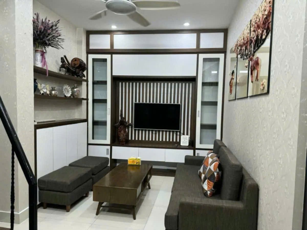 CHÍNH CHỦ BÁN NHÀ HÀNG THÙNG – 1 NHÀ RA PHỐ – NGÕ THOÁNG – GIÁ 8 TỶ