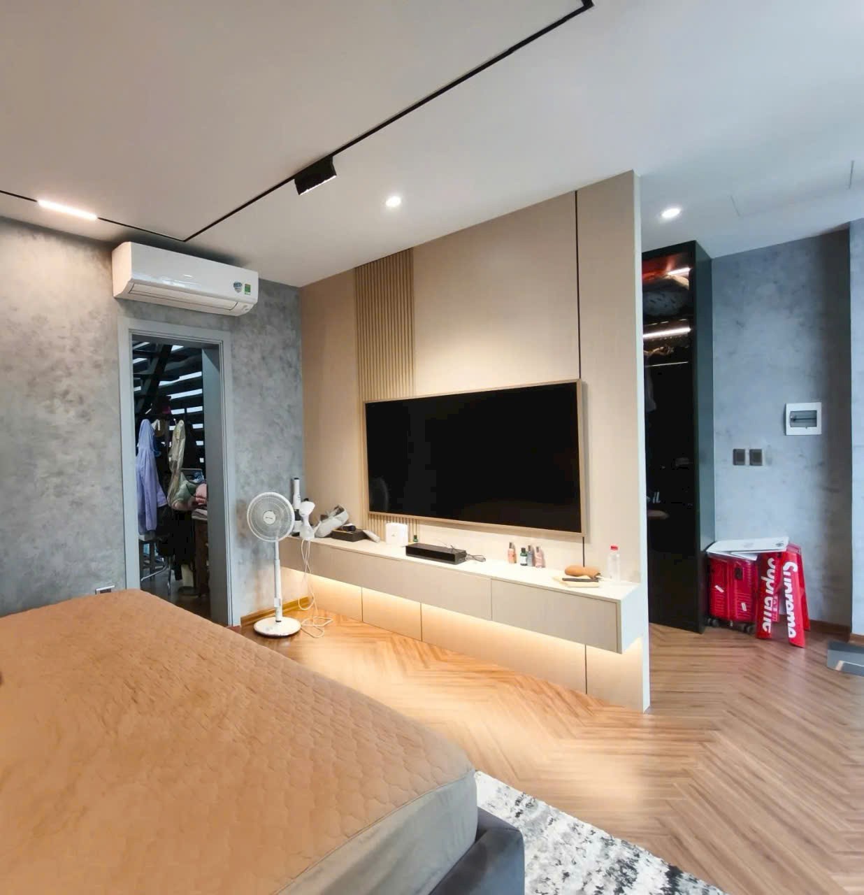 BÁN NHÀ MẶT PHỐ - VIEW CHỢ HÀNG DA - VỊ TRÍ VÀNG TRUNG TÂM PHỐ CỔ