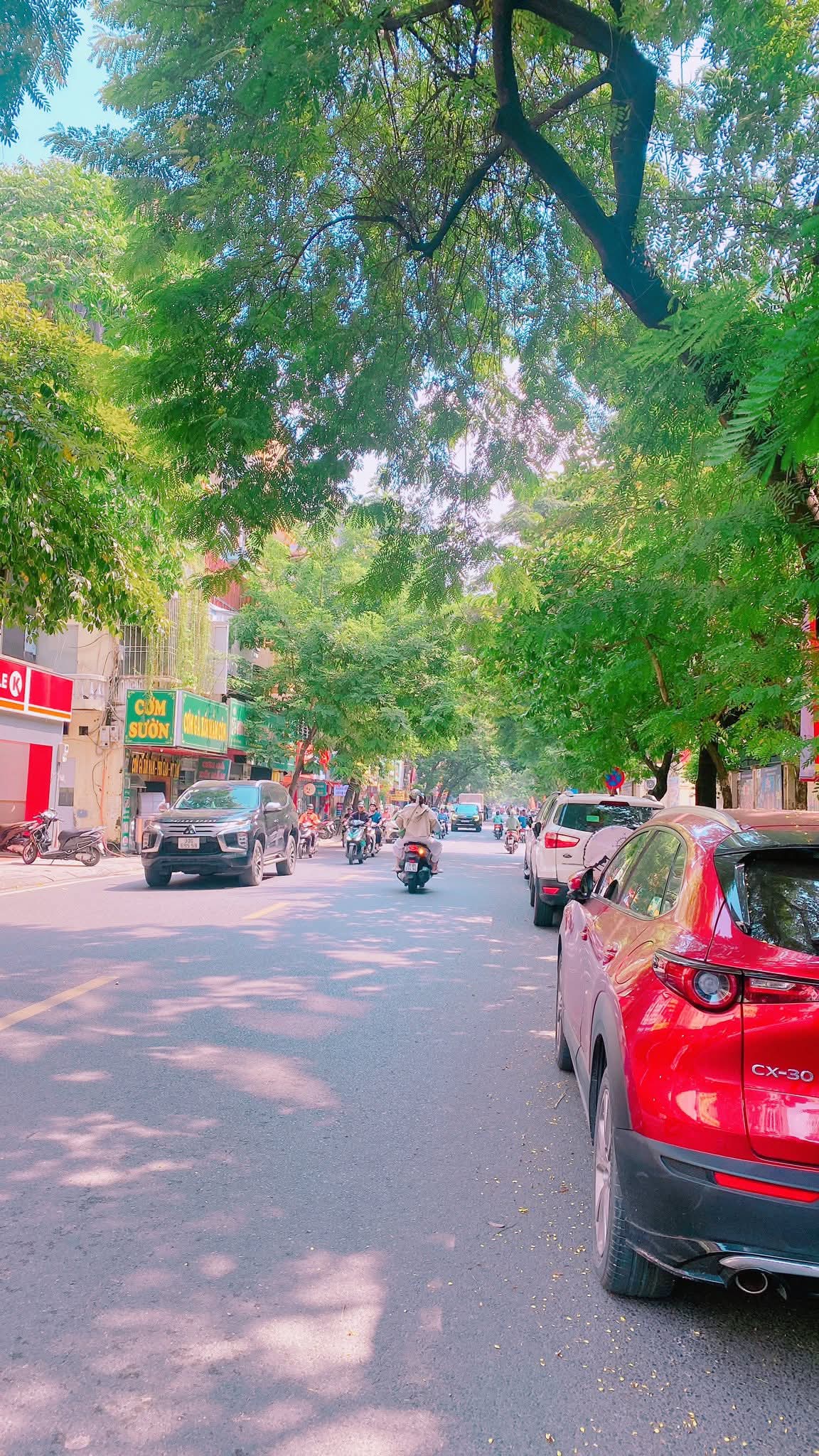 MẶT PHỐ LẠC TRUNG - SIÊU HIẾM - VỈA HÈ - NHỎ TIỀN