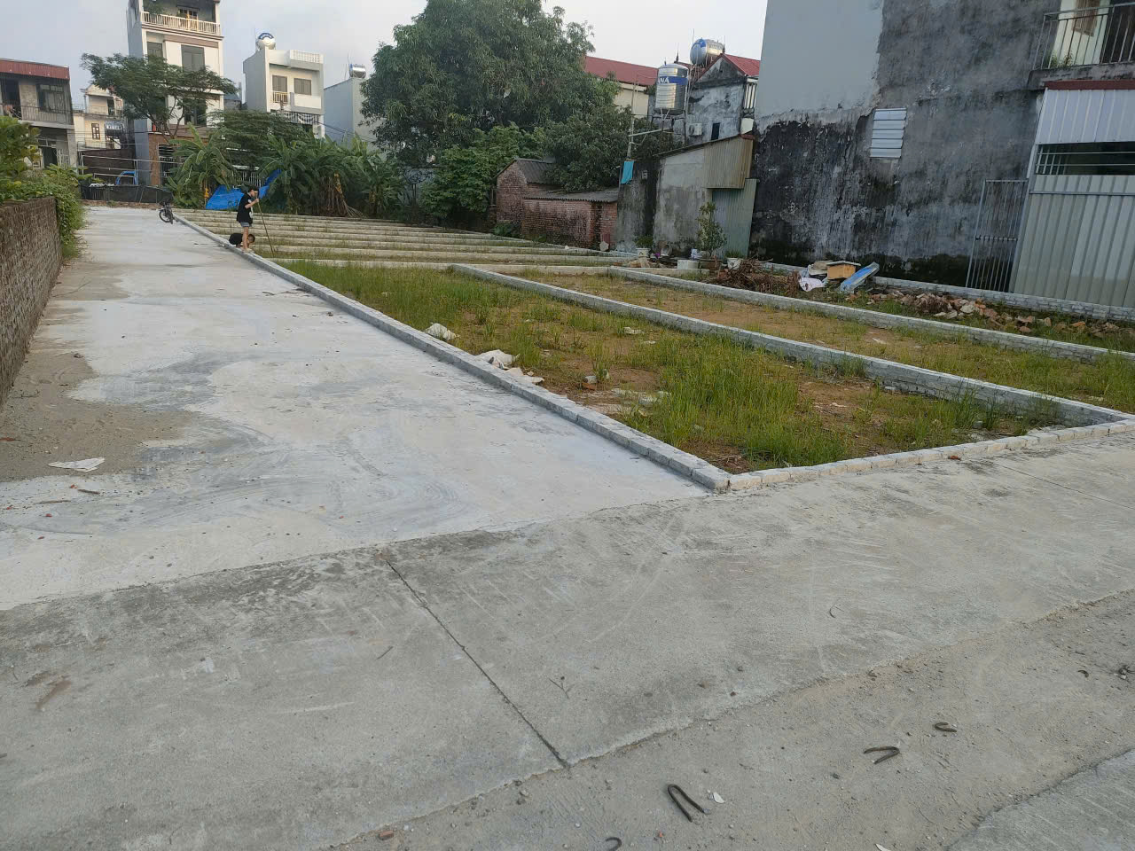 BÁN ĐẤT TỔ 10 (ẤP TRE, XÃ QUANG MINH, HN) - NGÕ THÔNG, ÔTÔ VÀO ĐẤT, 100% THỔ CƯ, GIÁ ĐẦU TƯ F0