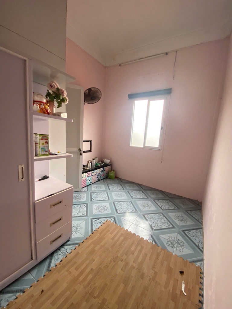 Bán đất tặng nhà Nguyễn Sơn- oto tránh- sát phố Dân trí tuyêt vời 65m 18,x tỷ(thương lượng)