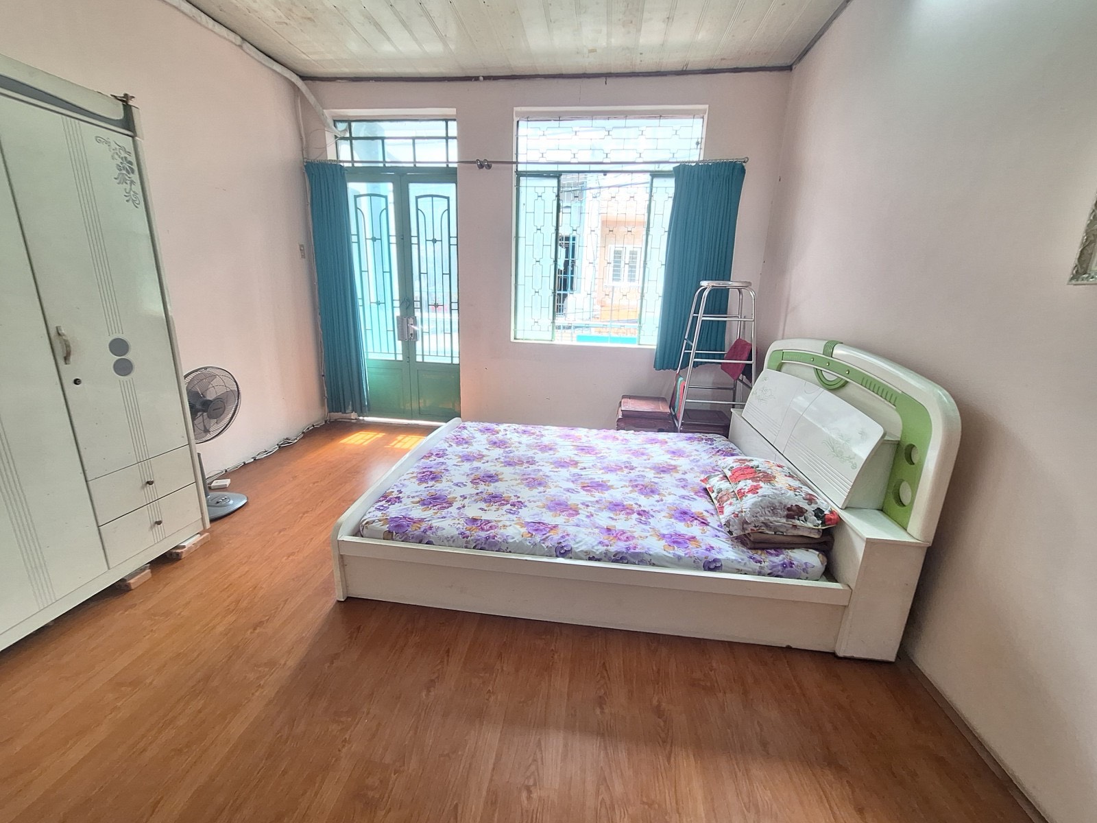 BÁN NHÀ KHU VIP TÂN BÌNH HẺM XE HƠI 1 TRỤC SÁT MẶT TIỀN CMT8 2 TẦNG GIÁ CHỈ 5.99 TỶ TL