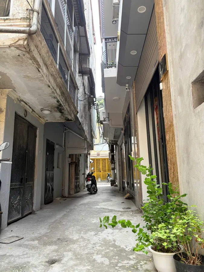 BÁN GẤP NHÀ 2 MẶT NGÕ TẠI THÁI HÀ– TT ĐỐNG ĐA – VÀI BƯỚC RA PHỐ – KINH DOANH NHỎ – Ô TÔ CÁCH NHÀ VÀI BƯỚC. DT 47m2, Giá 13.9 tỷ