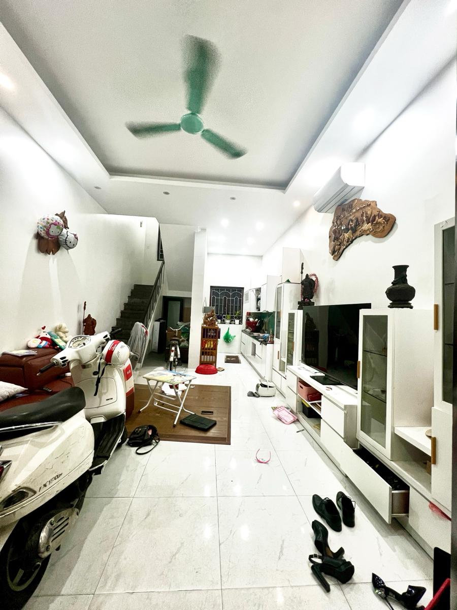 PHÂN LÔ VƯƠNG THỪA VŨ - KHU QUÂN ĐỘI, DÂN TRÍ CAO, NHIỀU TIỆN ÍCH, GIAO THÔNG THUẬN TIỆN