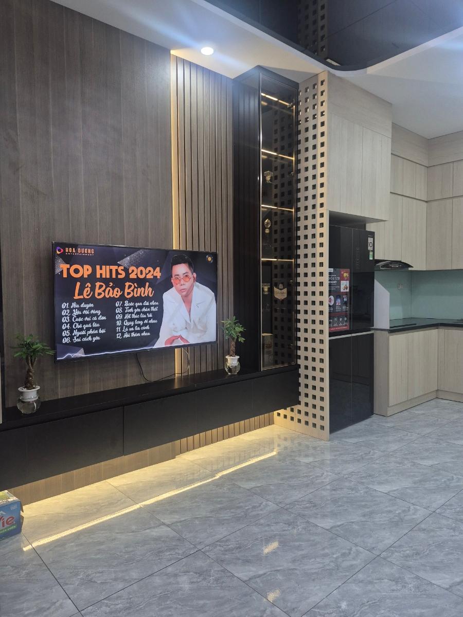 BÁN NHÀ PHỐ HOÀNG VĂN THÁI, LÊ TRỌNG TẤN - SIÊU PHẨM LÔ GÓC, NHÀ ĐẸP Ở LUÔN, NGÕ THÔNG, THANG MÁY  Ô TÔ CÁCH NHÀ 20M. SÂN CHƠI CHỈ 15 MÉT.