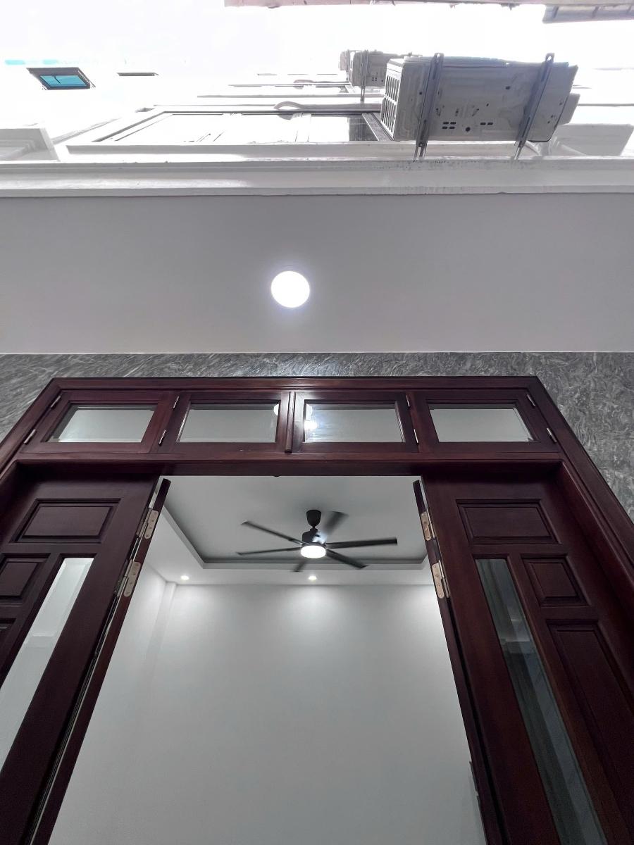 BÁN NHÀ PHỐ LÒ ĐÚC - NHÀ MỚI – 5 TẦNG – THANG MÁY – CÁCH MẶT PHỐ LÒ ĐÚC 1 NHÀ