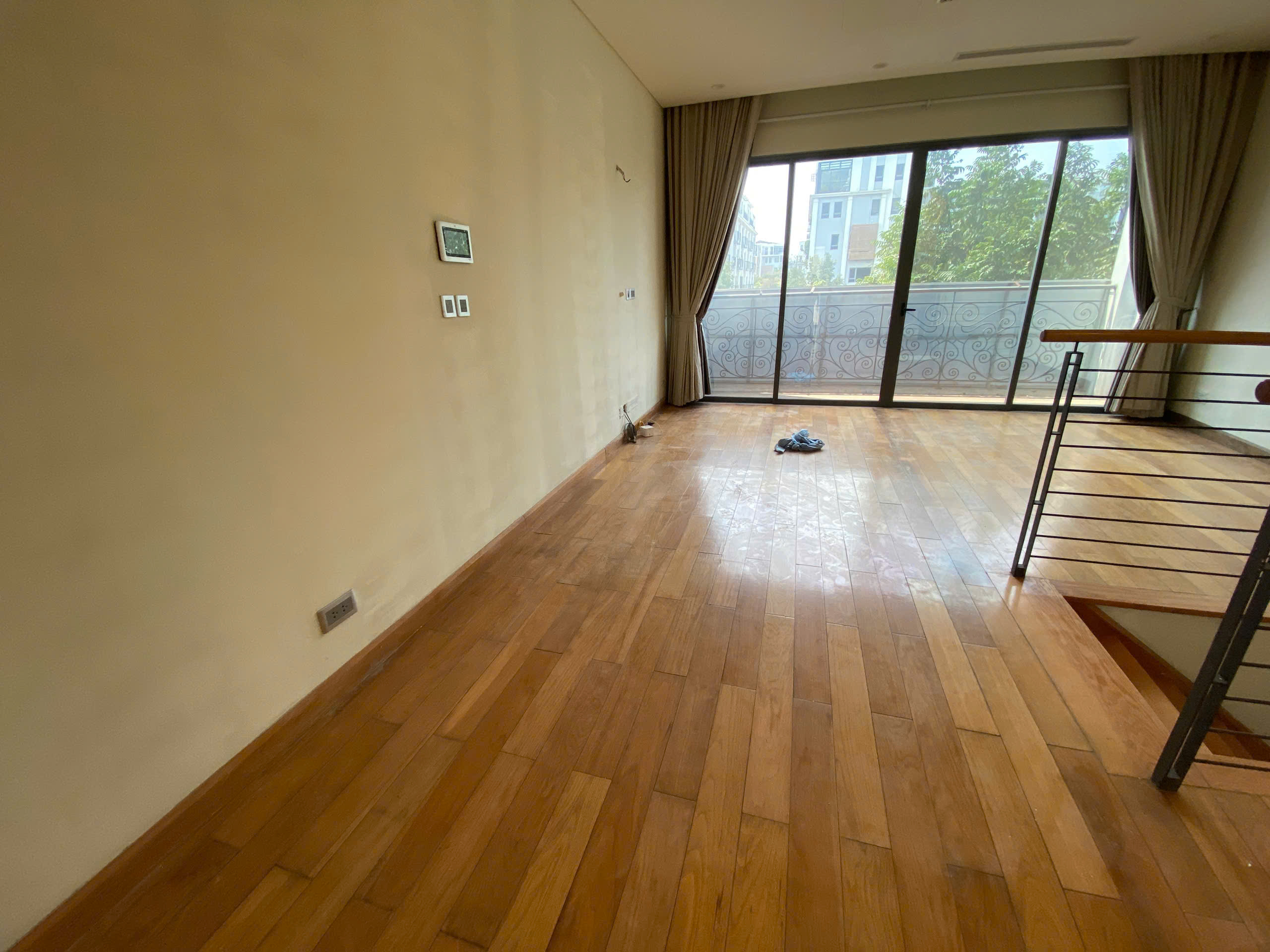 Chính chủ cho thuê nhà mới 100% - The Manor 75m2 giá 30tr/th, đã trang bị đủ rèm và điều hòa