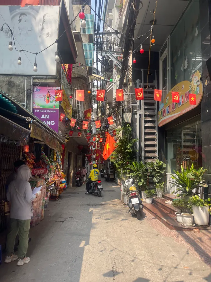 NHÀ KHƯƠNG ĐÌNH, THANH XUÂN - NGÕ TO SẠCH ĐẸP - NỞ HẬU - FULL NỘI THẤT - SÁCH VALI VÀO Ở NGAY