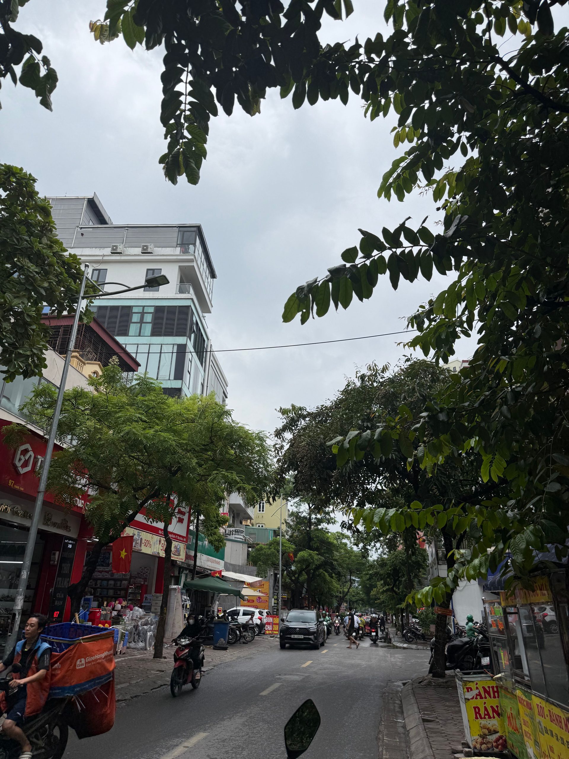 PHÂN LÔ LIỀN KỀ NGÕ 143 TRUNG KÍNH 70M2, MT 5,2M, GIÁ 36 TỶ