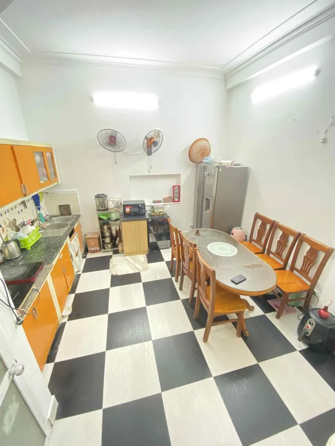 BÁN NHÀ 5 TẦNG DÂN XÂY ĐẸP Phố Ngọc Thụy 38m2 mặt tiền 3.8m,6.95 tỷ Long Biên-Hà Nội.