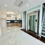  84m2 - 6