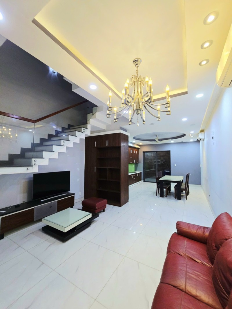 Bán nhà 4 tầng, đường Số 13, Cát Lái, TP HCM. DT 5x21m, 105m2, 4PN, SH, giá 11.4 tỷ -